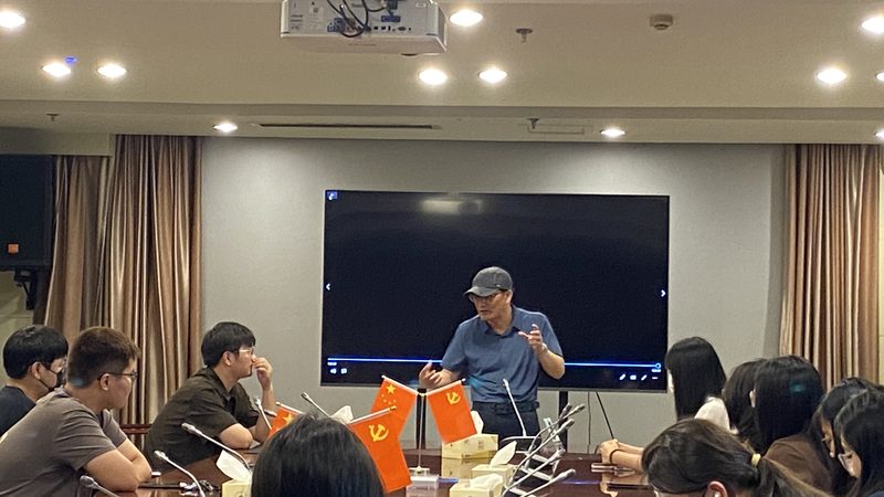 **误区一：只有阳光是最好的光源**